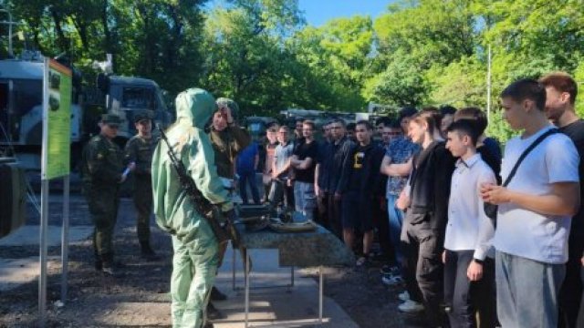 Более тысячи десятиклассников Ставрополя завершили сборы допризывной подготовки