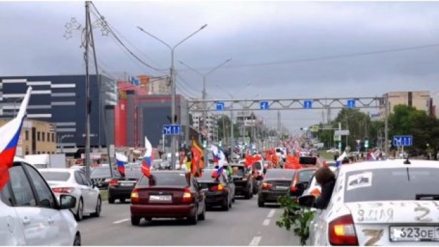 Автопробег в честь Дня Победы состоялся в краевой столице